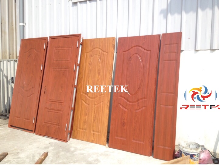 CỬA THÉP CHỐNG CHÁY VÂN GỖ