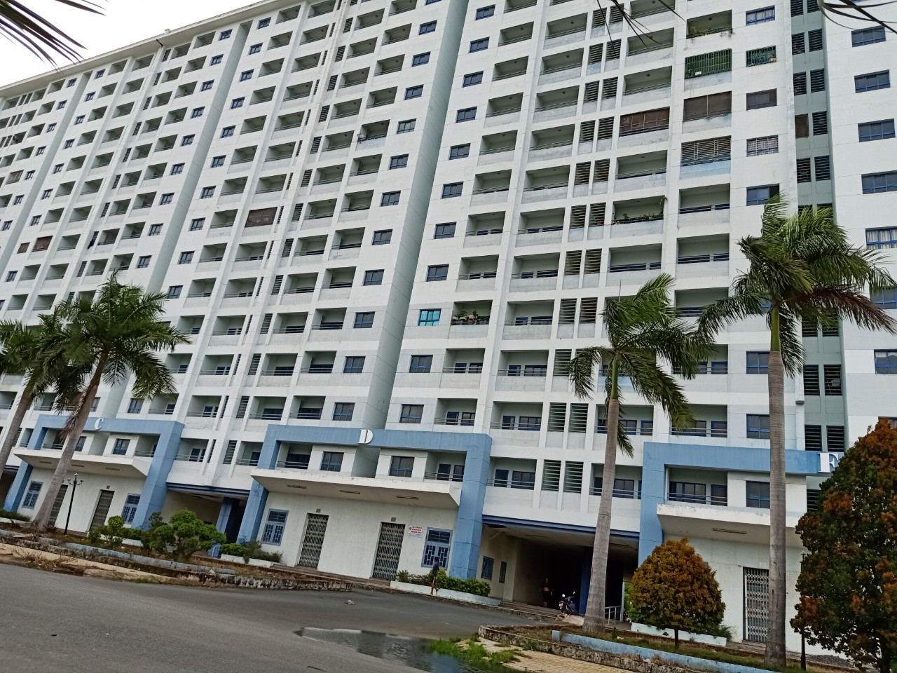 KHU DÂN CƯ CĂN HỘ CAO TẦNG-584 BLOCK B- HCM